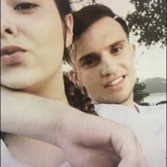 Meet your Posher, Natalie G - Picture 7 of 8